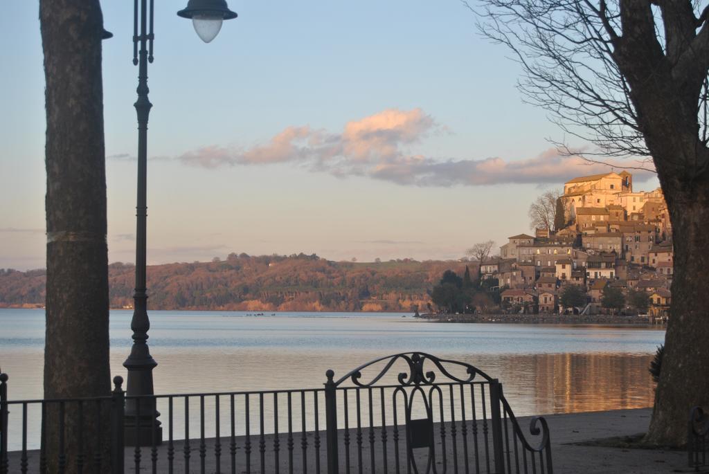 The Lake Chalet Bracciano  Exterior photo